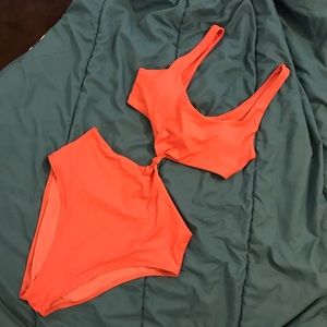 NEW AERIE ONE PIECE SUIT !!